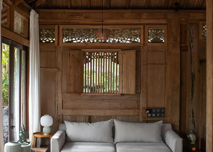 Joglo Manis Villa